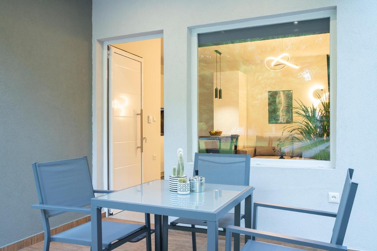 Elena Luxury Living Leilighet Paralía Skotínis Eksteriør bilde