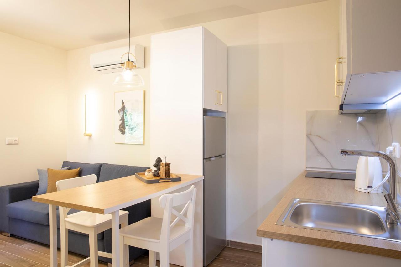 Elena Luxury Living Leilighet Paralía Skotínis Eksteriør bilde